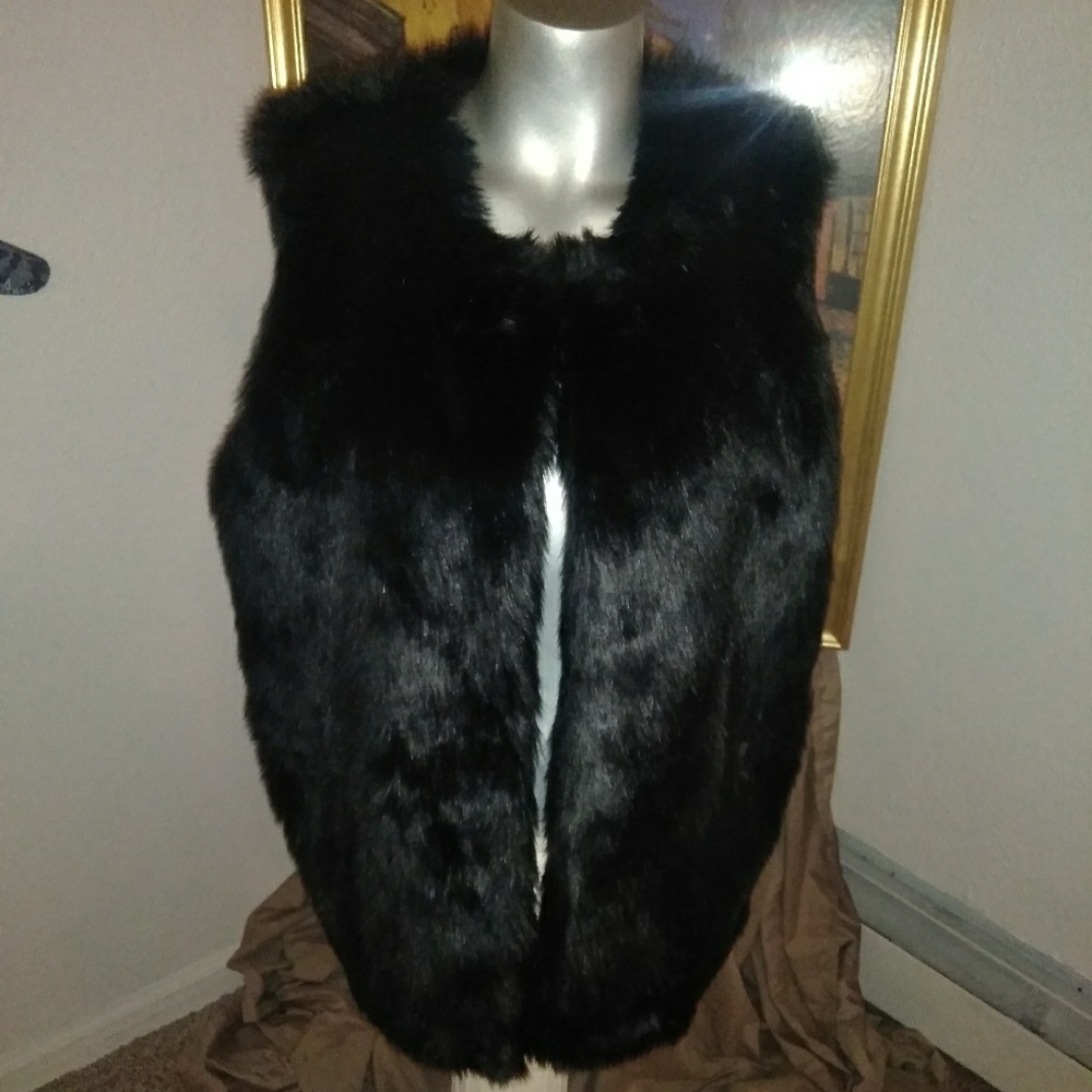 Black faux fur vest